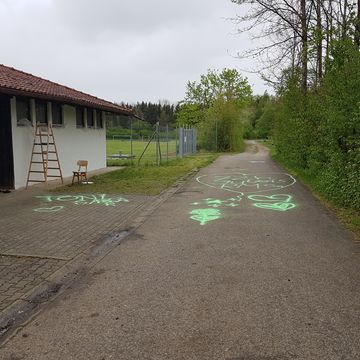 Die Spuren werden mehr und mehr.