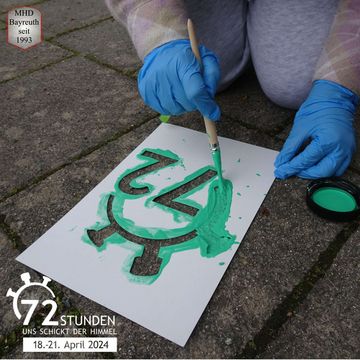 Auftragen des 72-Stunden-Logos