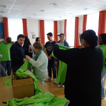 Endlich - Anprobe unserer T-Shirts